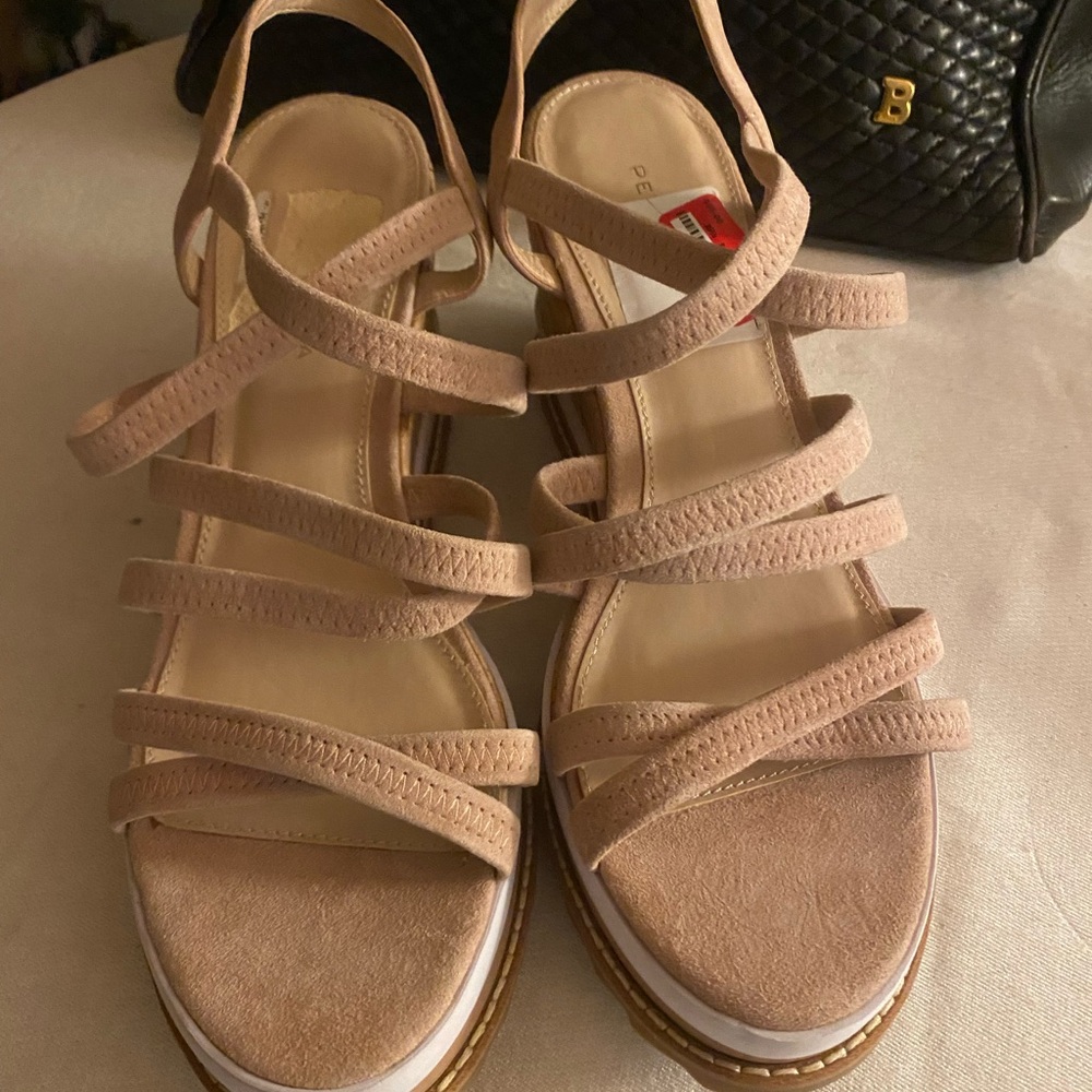 Pelle Moda Sandals - Picture 6 of 12